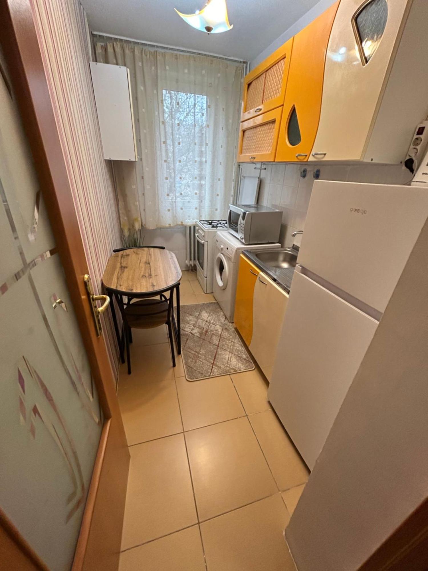 Cozy & Warm Studio Βουκουρέστι Εξωτερικό φωτογραφία